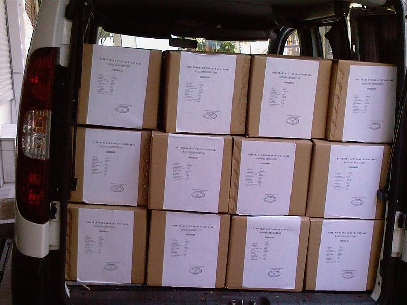 78.jpg - BATI TRAKYA EĞİTİM ARAŞTIRMA VE CAMİİ YAPTIRMA VAKFI RAMAZAN'I ŞERİF KUMANYALARI İHTİYAÇLARI SAHİPLERİNE DAĞITILMIŞTIR..